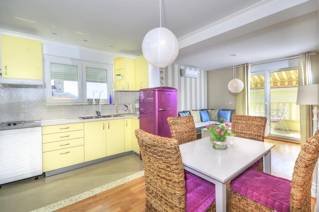 Apartment Blanka Макарска Екстериор снимка