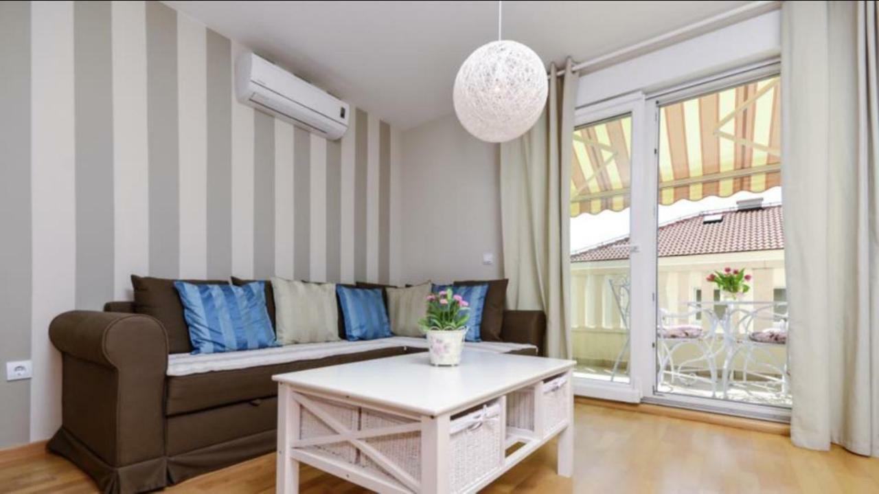 Apartment Blanka Макарска Екстериор снимка
